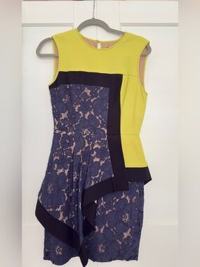 Sleeveless Yellow & Navy Lace Panel mini dress size 2